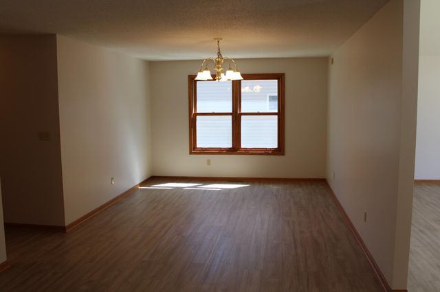101 7th Street NE, Kasson, MN 55944