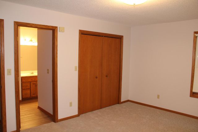 101 7th Street NE, Kasson, MN 55944