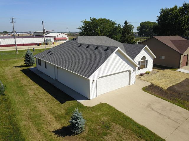 101 7th Street NE, Kasson, MN 55944