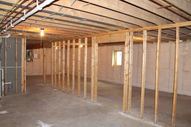 101 7th Street NE, Kasson, MN 55944