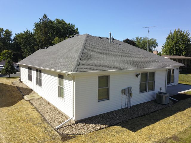 101 7th Street NE, Kasson, MN 55944