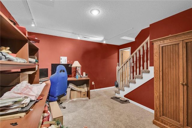 2431 S Ponca Avenue, Independence, MO 64057