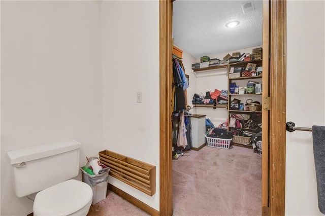 2431 S Ponca Avenue, Independence, MO 64057