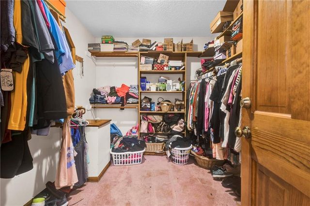 2431 S Ponca Avenue, Independence, MO 64057