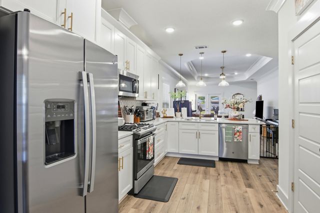 1571 Cedar Street, Niceville, FL 32578