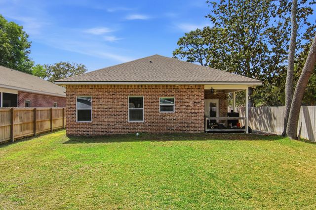1571 Cedar Street, Niceville, FL 32578