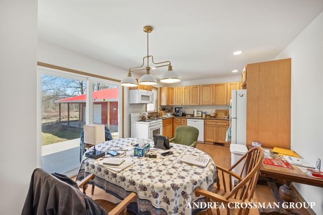 2027 64th Street, Fennville, MI 49408