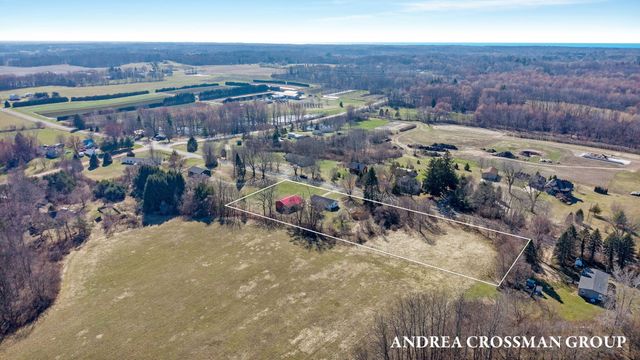 2027 64th Street, Fennville, MI 49408