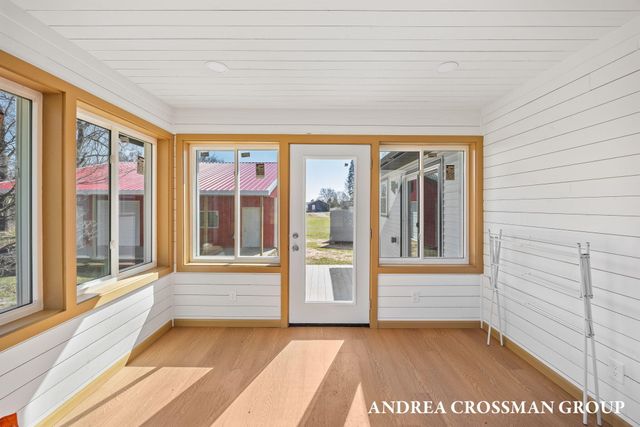 2027 64th Street, Fennville, MI 49408