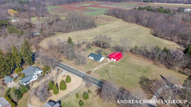 2027 64th Street, Fennville, MI 49408
