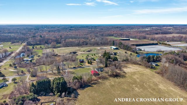 2027 64th Street, Fennville, MI 49408