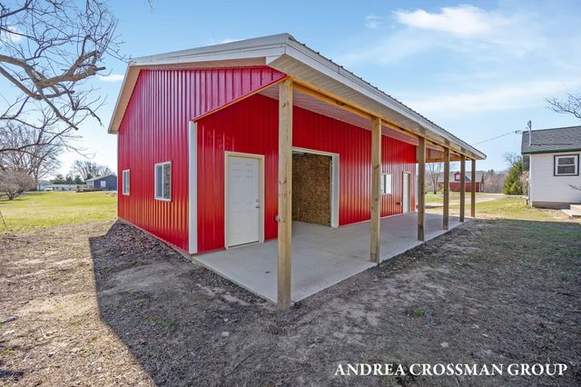 2027 64th Street, Fennville, MI 49408