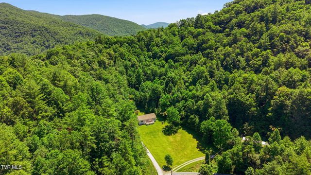 513 Raven Cliff Road, Erwin, TN 37650