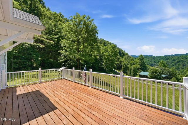 513 Raven Cliff Road, Erwin, TN 37650