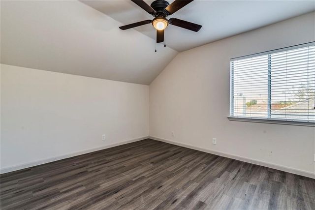 150 Bailey LOOP, Kyle, TX 78640