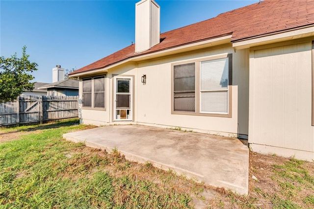 150 Bailey LOOP, Kyle, TX 78640