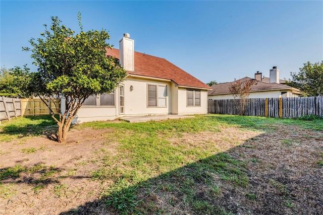 150 Bailey LOOP, Kyle, TX 78640