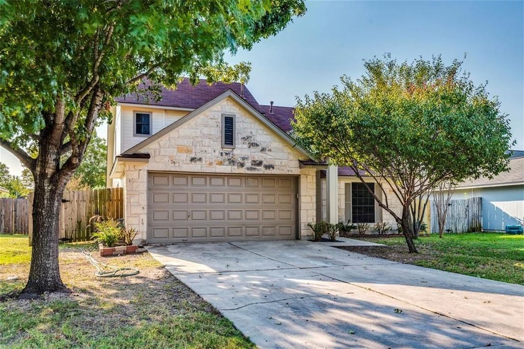150 Bailey LOOP, Kyle, TX 78640