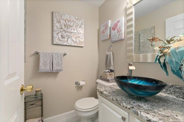 18 Snug Harbor Lane, Atkinson, NH 03811