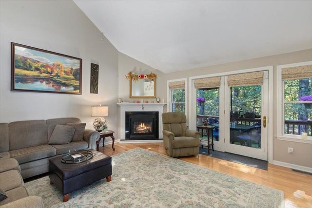 18 Snug Harbor Lane, Atkinson, NH 03811