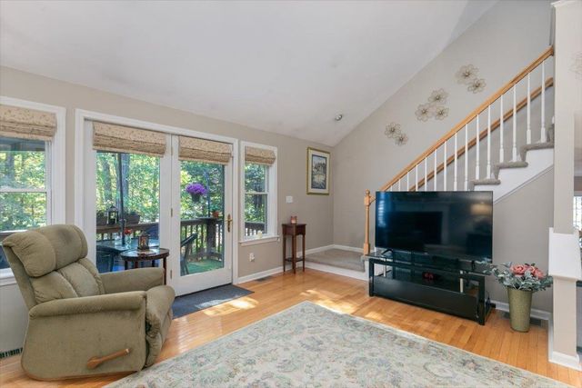 18 Snug Harbor Lane, Atkinson, NH 03811