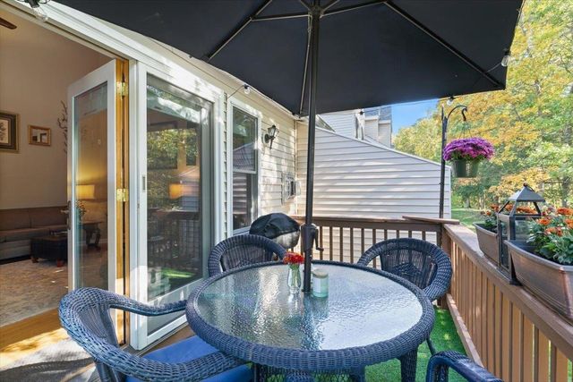 18 Snug Harbor Lane, Atkinson, NH 03811