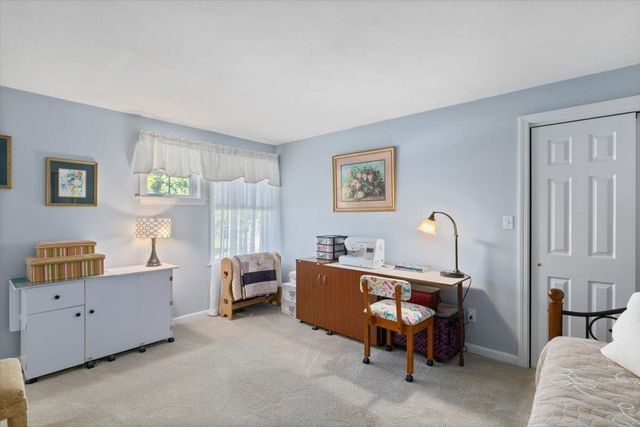 18 Snug Harbor Lane, Atkinson, NH 03811