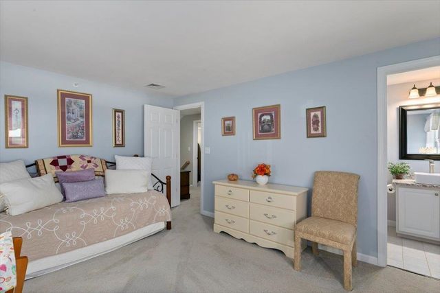 18 Snug Harbor Lane, Atkinson, NH 03811