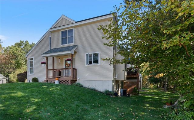 18 Snug Harbor Lane, Atkinson, NH 03811