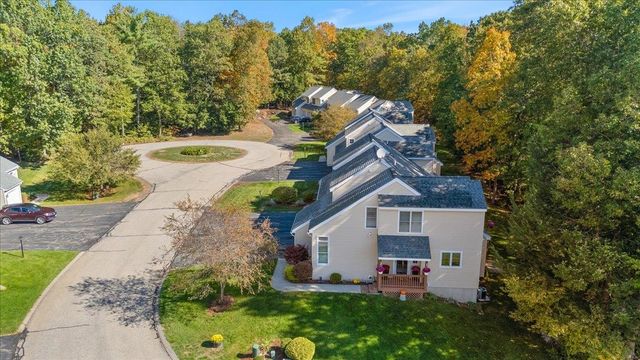 18 Snug Harbor Lane, Atkinson, NH 03811