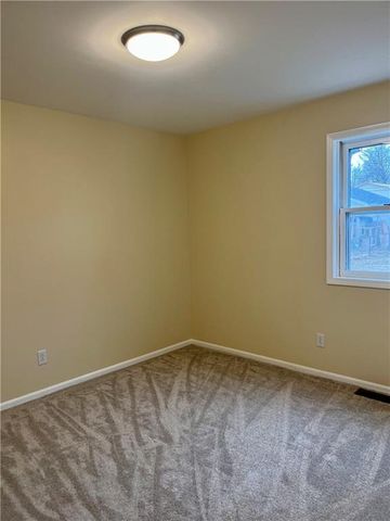 901 W Davis Street, Savannah, MO 64485