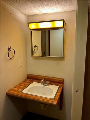 901 W Davis Street, Savannah, MO 64485