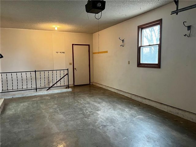 901 W Davis Street, Savannah, MO 64485