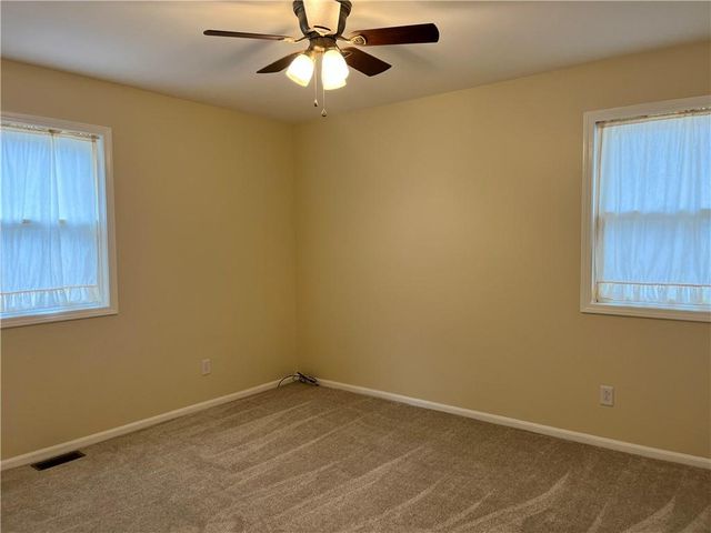 901 W Davis Street, Savannah, MO 64485