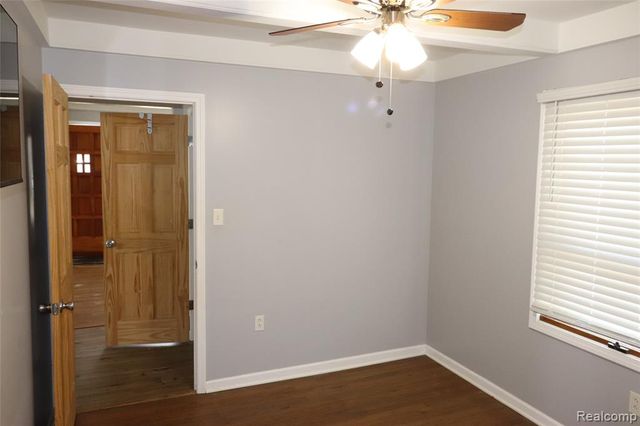 15105 Charles R Avenue, Eastpointe, MI 48021