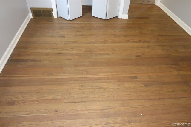 15105 Charles R Avenue, Eastpointe, MI 48021