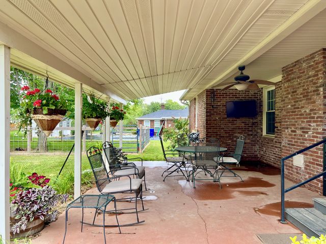 1010 S College St, Franklin, KY 42134