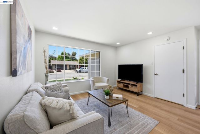 46718 Bradley St, Fremont, CA 94539