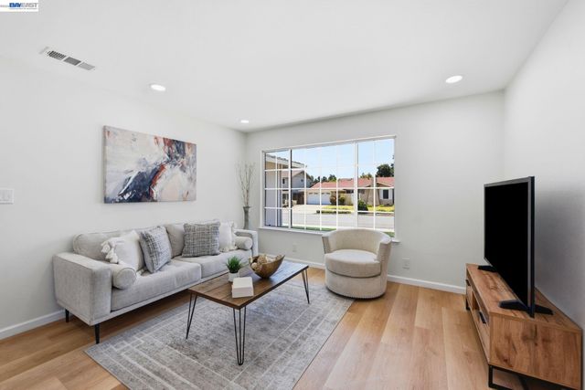 46718 Bradley St, Fremont, CA 94539
