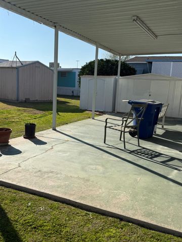 1500 W Villa Avenue N spc 7, Clovis, CA 93612