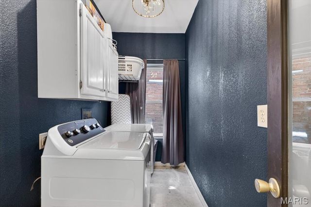 4161 Flad Avenue, St Louis, MO 63110