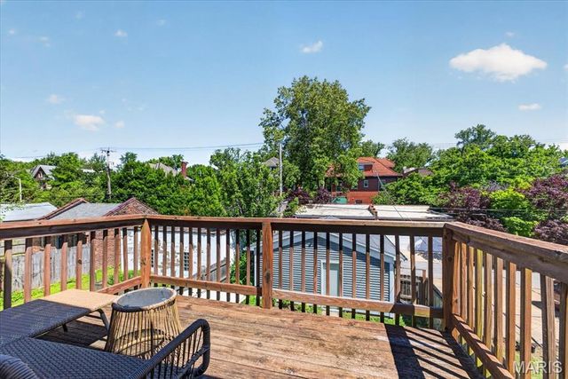 4161 Flad Avenue, St Louis, MO 63110