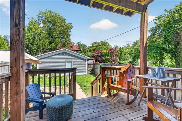 4161 Flad Avenue, St Louis, MO 63110