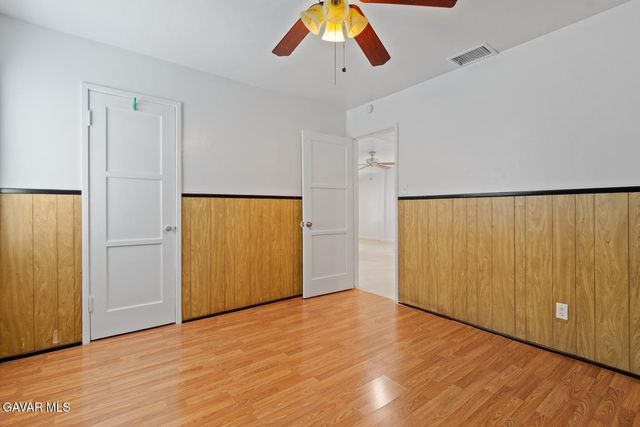 13260 Raven Street, Sylmar, CA 91342