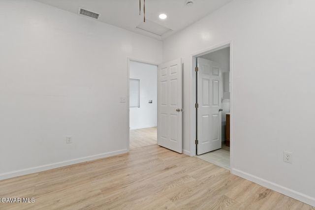 13260 Raven Street, Sylmar, CA 91342