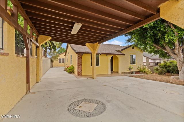 13260 Raven Street, Sylmar, CA 91342