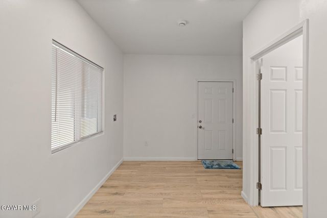 13260 Raven Street, Sylmar, CA 91342