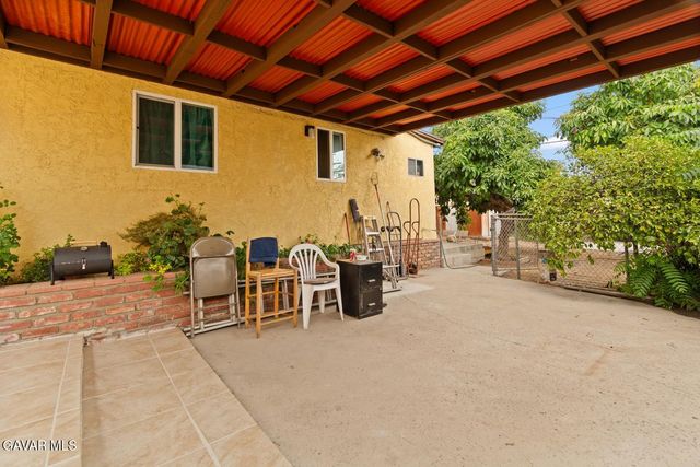13260 Raven Street, Sylmar, CA 91342