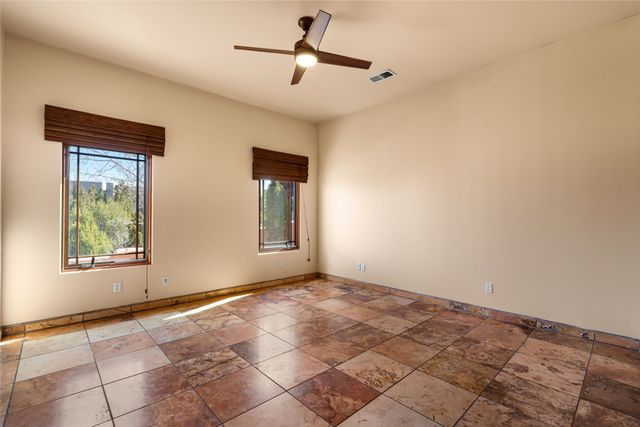 4 Calle Siete Casas, Santa Fe, NM 87507