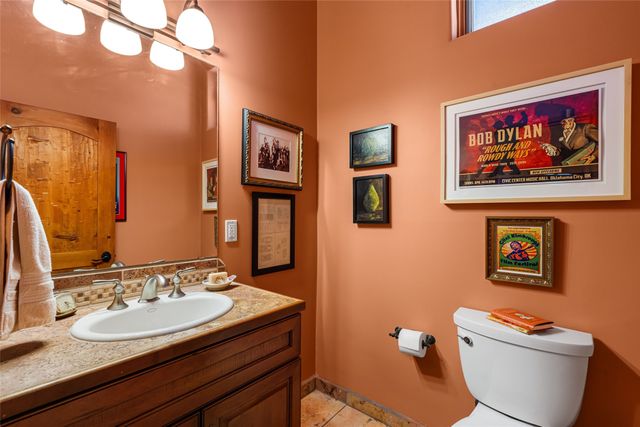 4 Calle Siete Casas, Santa Fe, NM 87507